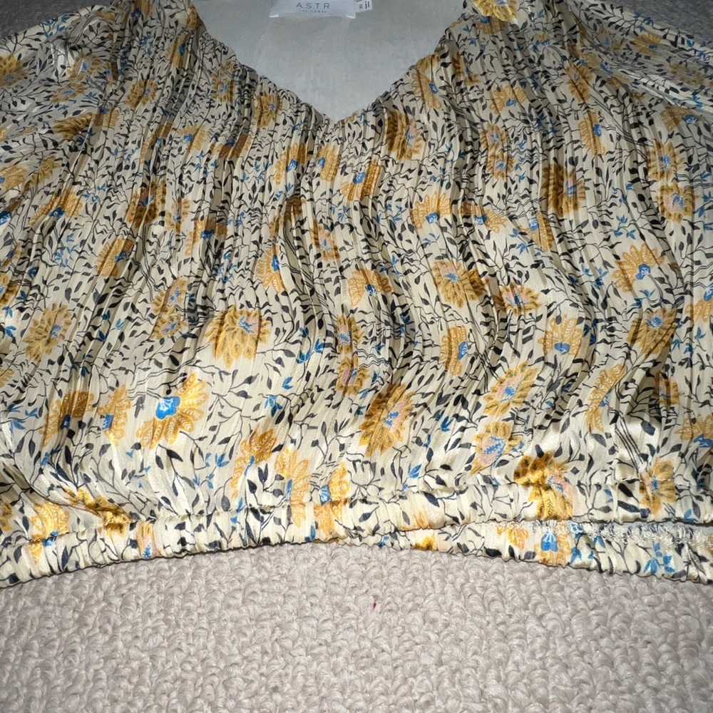 Blouse - Picture 4 of 5
